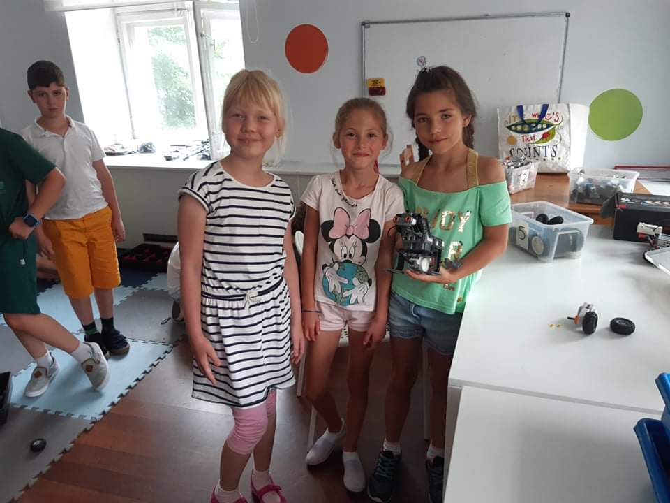 received 152495723639669 - Helen Doron English