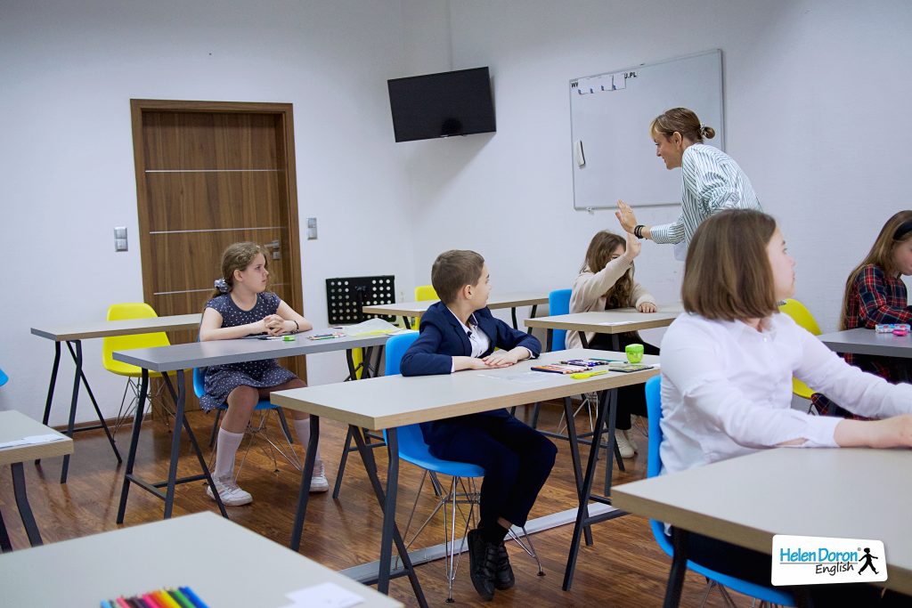CAMBRIDGE ENGLISH QUALIFICATIONS 221 P1060464HD1 - Helen Doron English