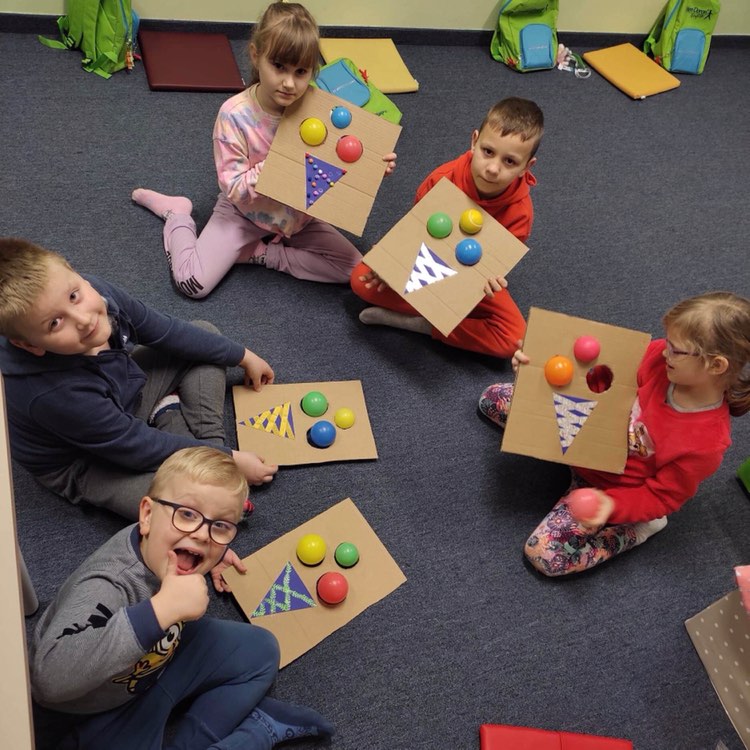 Angielski dla siedmiolatka w Busku - nowy edukacyjny rozdział w życiu Twojego dziecka 4 357328880 683143226480102 565029337025484028 n - Helen Doron English