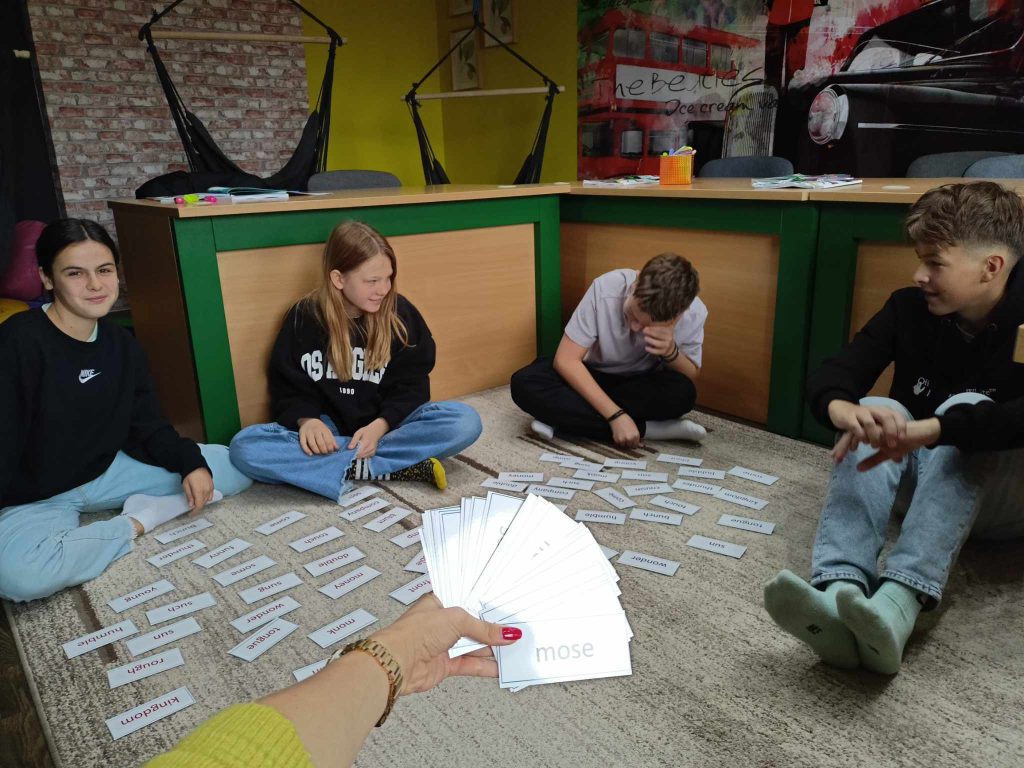 Kursy dla młodzieży 32 370252482 1097129831694144 7659802784381581831 n - Helen Doron English