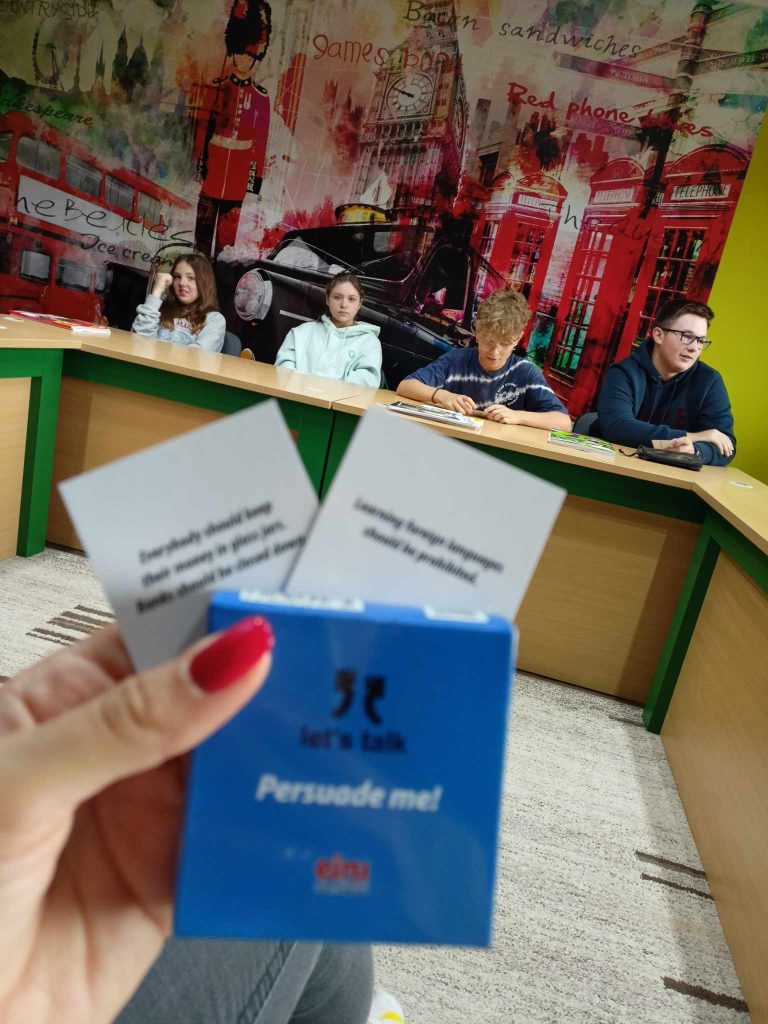 Kursy dla młodzieży 1 393454392 718378540194788 2439307379441697672 n - Helen Doron English