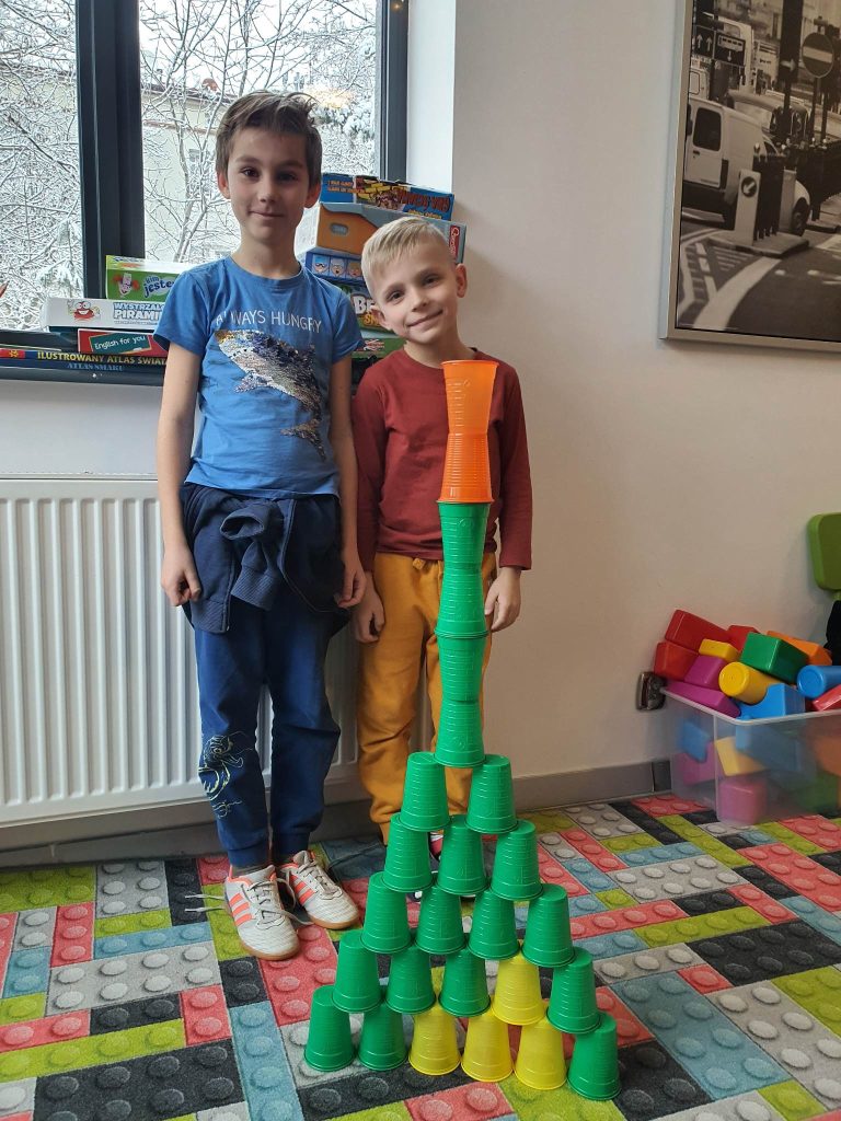 Warsztaty letnie dla dzieci, czyli przygoda naukowo-językowa w dobrym towarzystwie 1 Półkolonie Chorzów po angielsku