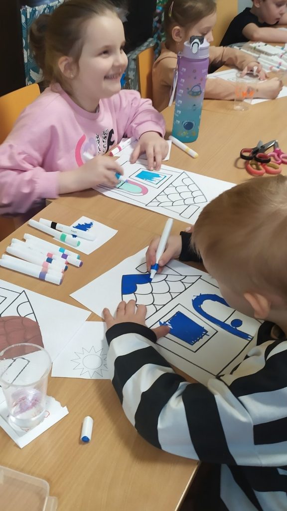 🐣 Relacja z warsztatów wielkanocnych 2026 🐣 116 26 - Helen Doron English