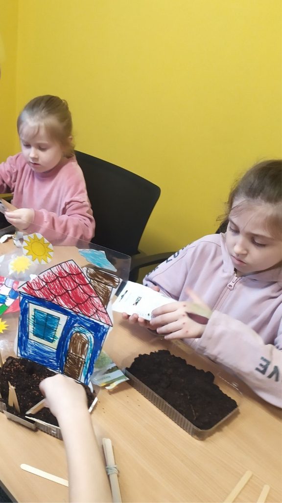 🐣 Relacja z warsztatów wielkanocnych 2026 🐣 129 39 - Helen Doron English