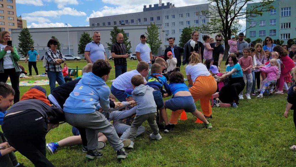 Zajęcia dodatkowe w Chrzanowie – Helen Doron Chrzanów to więcej niż nauka angielskiego 7 Zajęcia dodatkowe w Chrzanowie - Coroczny piknik rodzinny