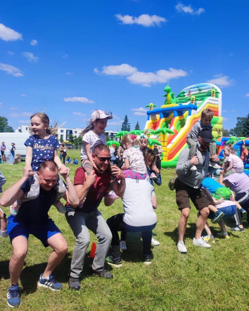 Zajęcia dodatkowe w Chrzanowie – Helen Doron Chrzanów to więcej niż nauka angielskiego 5 Zajęcia dodatkowe w Chrzanowie - Coroczny piknik rodzinny
