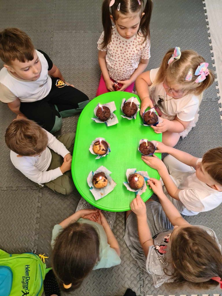 Hiszpański dla dzieci metodą Helen Doron w Stalowej Woli 5 462547248 985372266938058 7471013742204639693 n - Helen Doron English