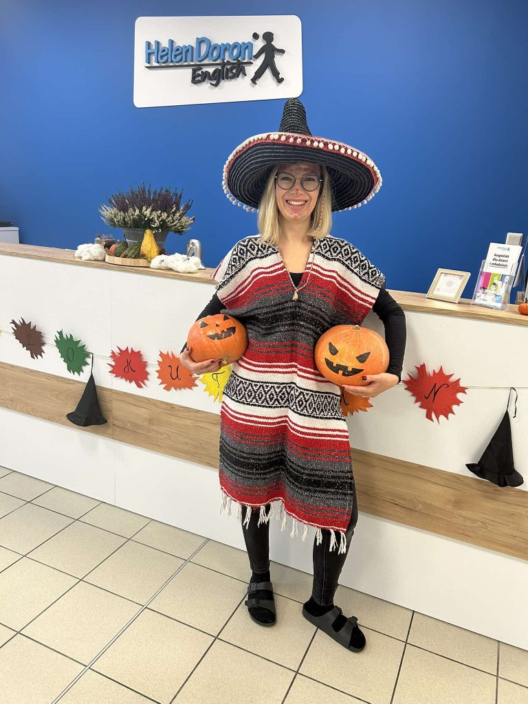 Halloween! 9 462572456 2577866475749418 2745013493913316397 n - Helen Doron English