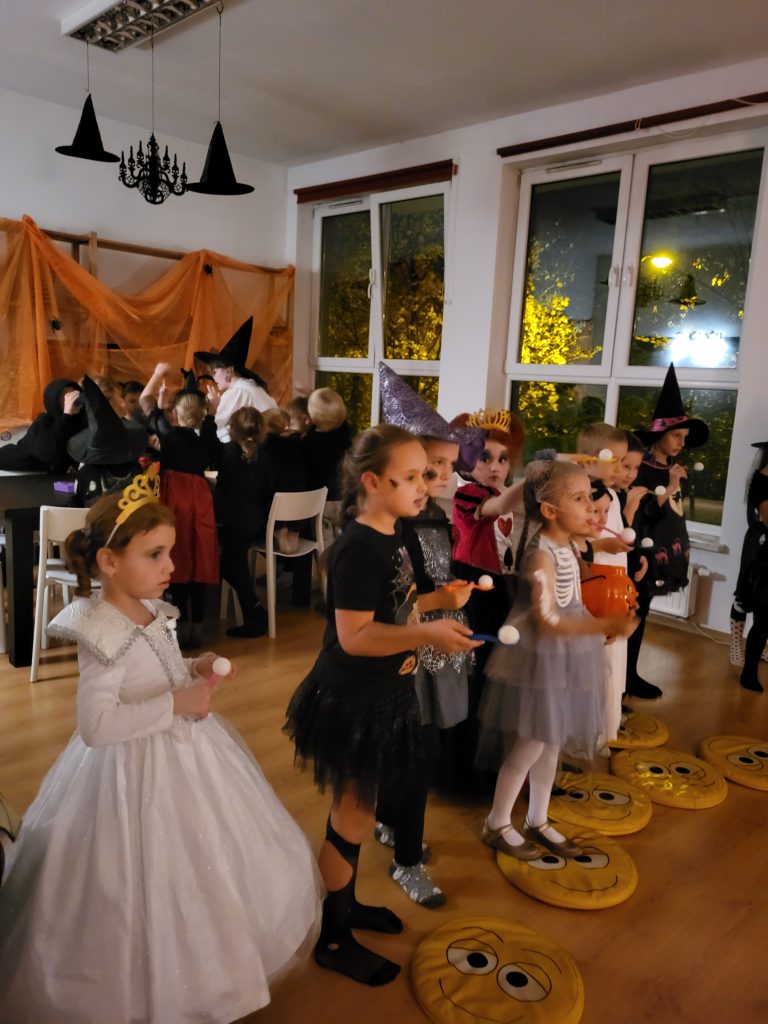 Oferta dla naszych studentów - wyjazdy zagraniczne, zajęcia dodatkowe dla dzieci i młodzieży 26 20241025 185137 - Helen Doron English