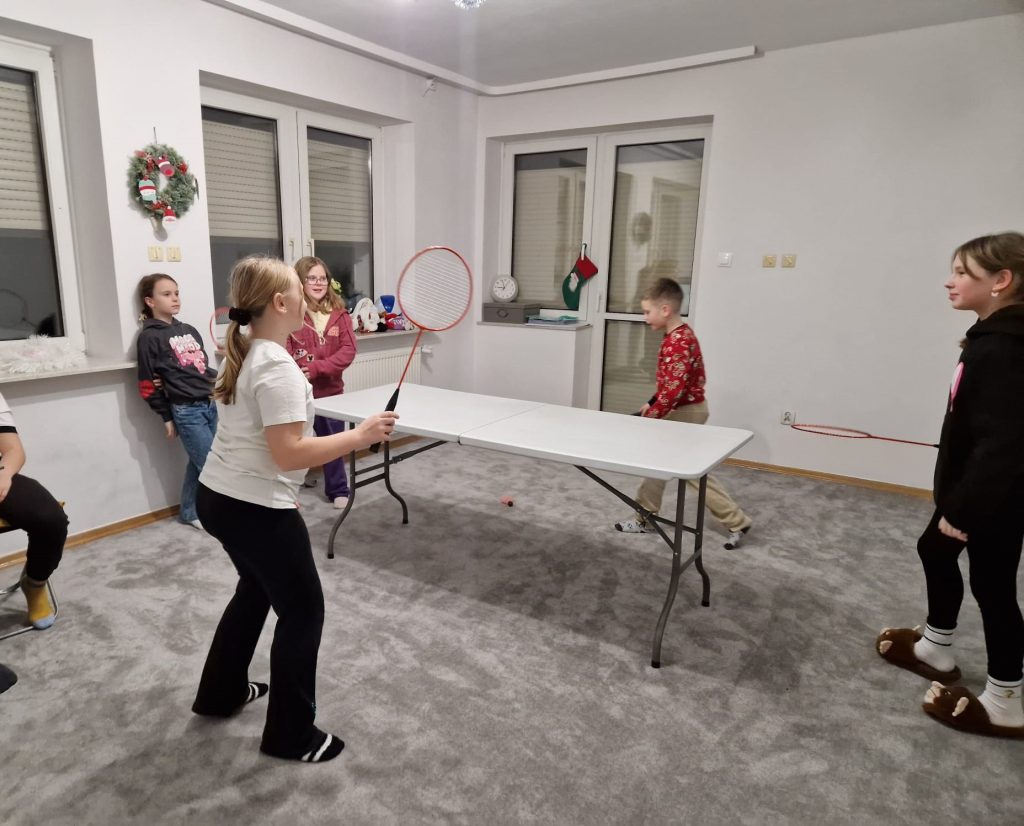 Tak wyglądała tegoroczna świąteczna nocowanka w naszej szkole Helen Doron ✨🧑🎄 1 WhatsApp Image 2024 12 14 at 14.17.30 1 dobre - Helen Doron English