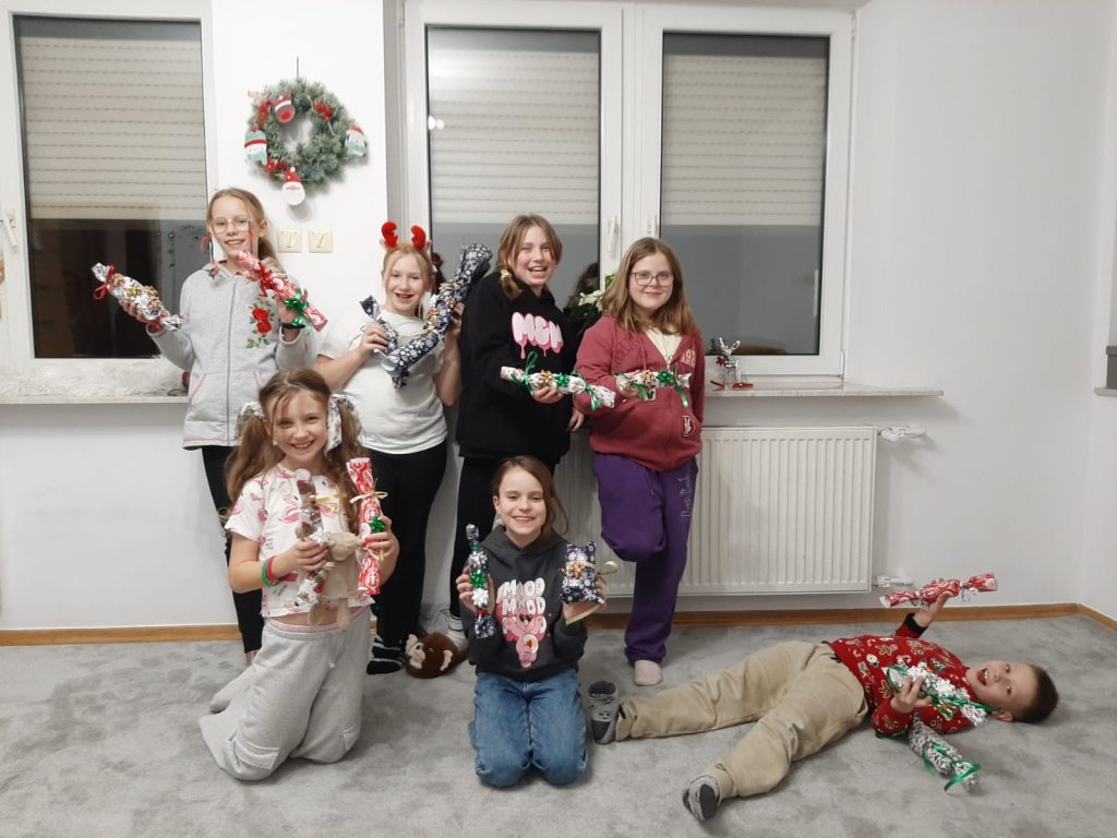 Tak wyglądała tegoroczna świąteczna nocowanka w naszej szkole Helen Doron ✨🧑🎄 16 WhatsApp Image 2024 12 16 at 14.20.37 - Helen Doron English