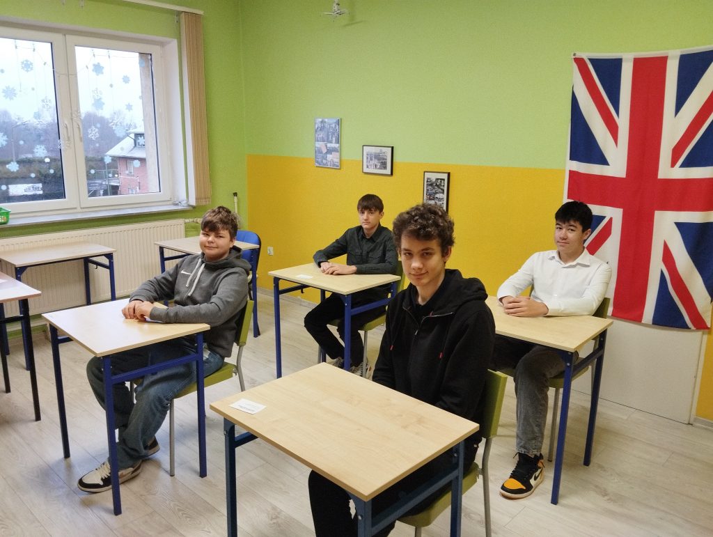 Egzaminy Cambridge - grudzień 2024 1 1000000145 2 - Helen Doron English
