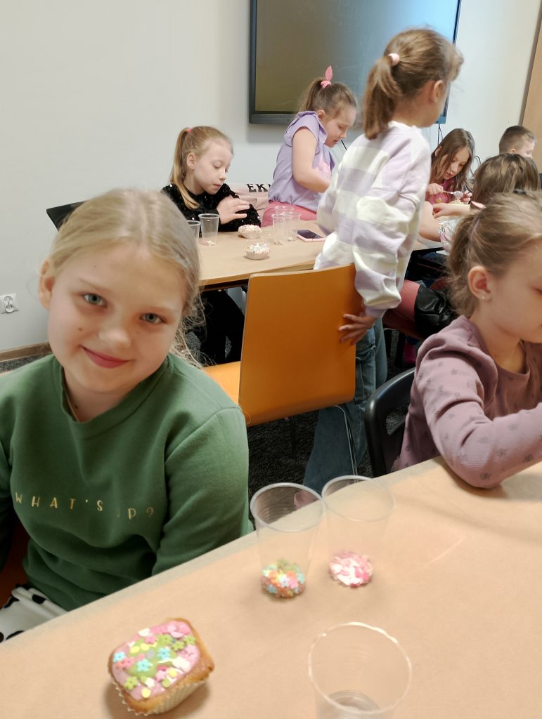🐣 Relacja z warsztatów wielkanocnych 2026 🐣 15 IMG 20250405 102340 - Helen Doron English