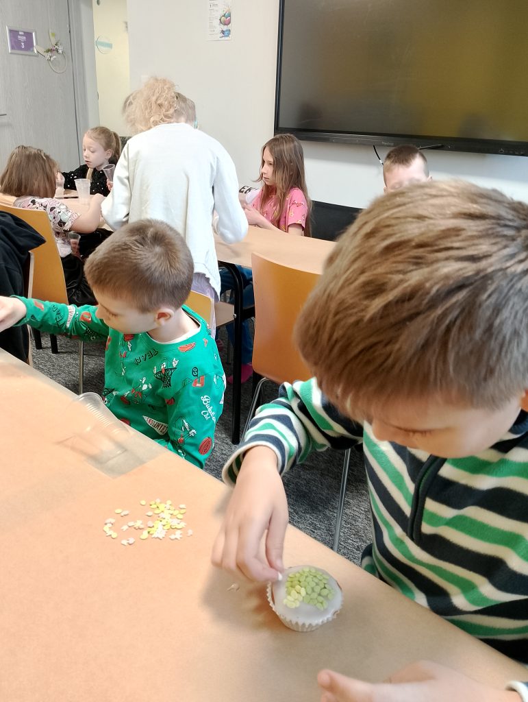 🐣 Relacja z warsztatów wielkanocnych 2026 🐣 18 IMG 20250405 102421 - Helen Doron English