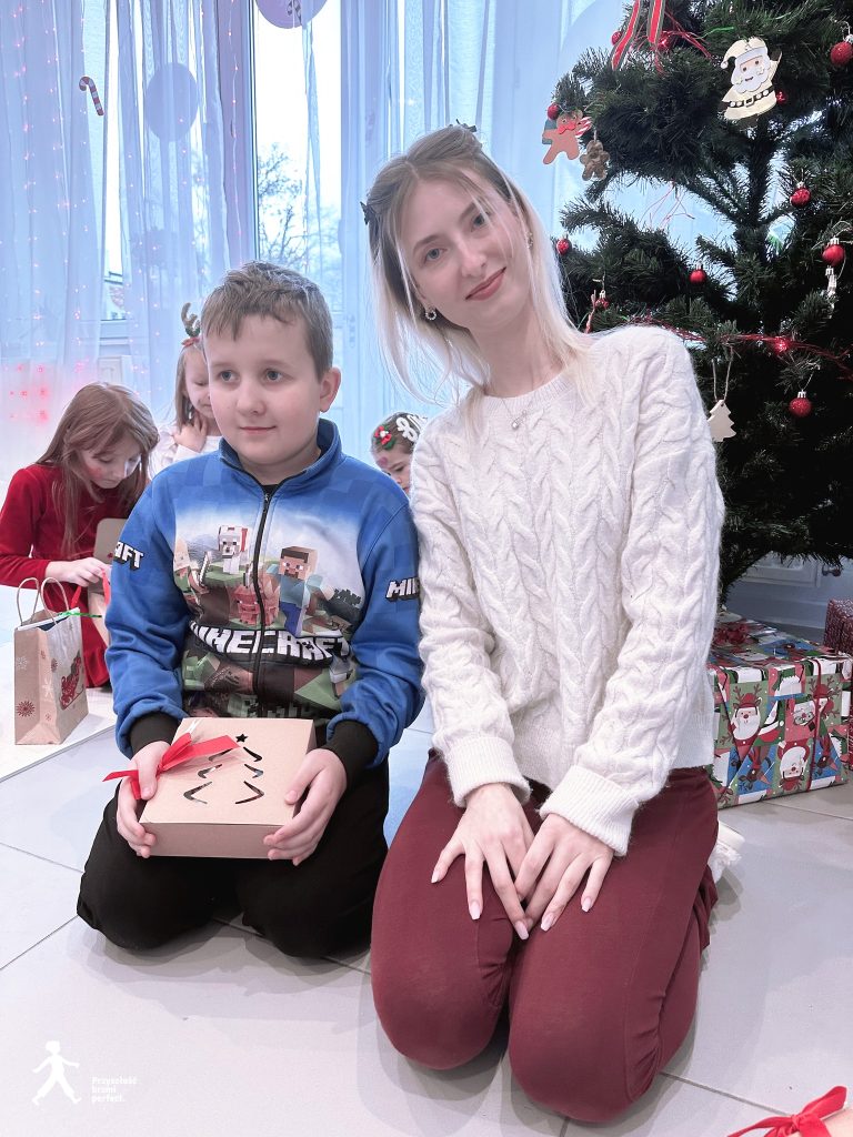 CHRISTMAS FUN 17 597441204 1478115350981895 2571964010084334941 n - Helen Doron English