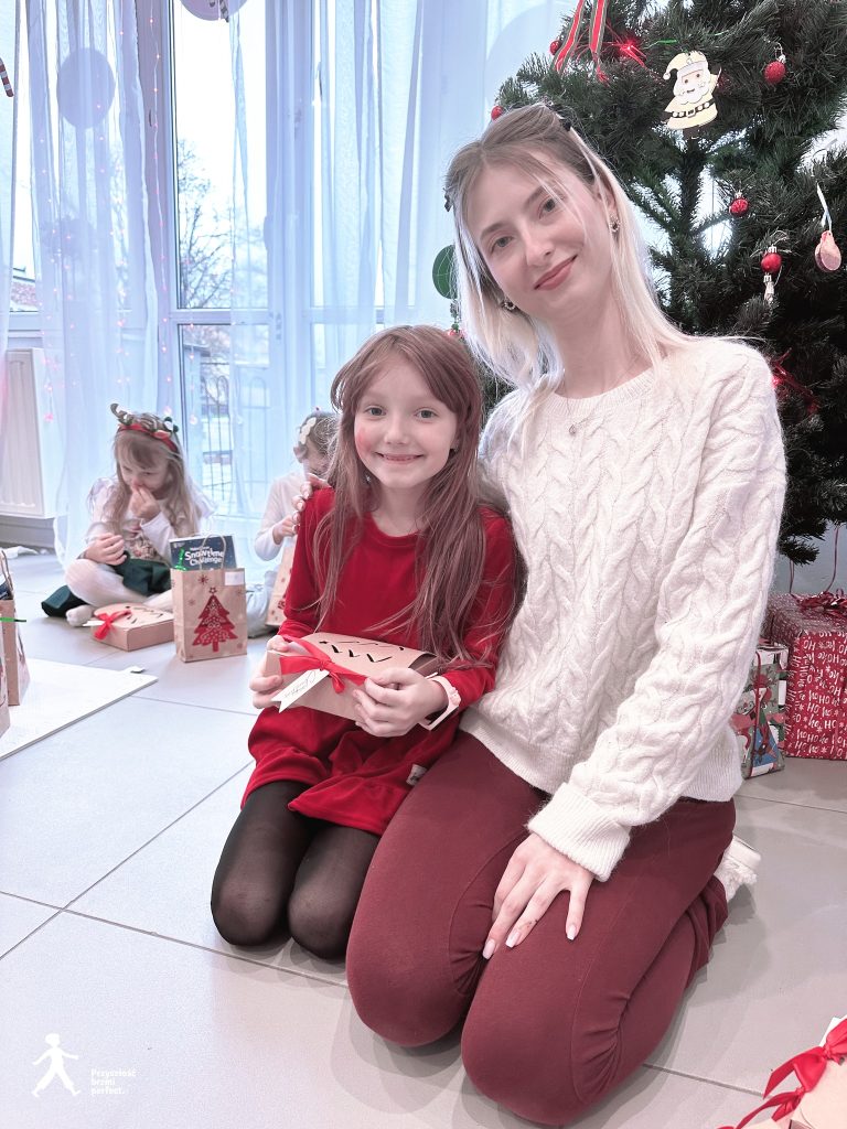 CHRISTMAS FUN 27 597635054 1478114560981974 7881803727643748840 n - Helen Doron English