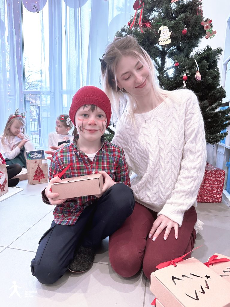 CHRISTMAS FUN 29 597661755 1478114567648640 1808405462687648294 n - Helen Doron English