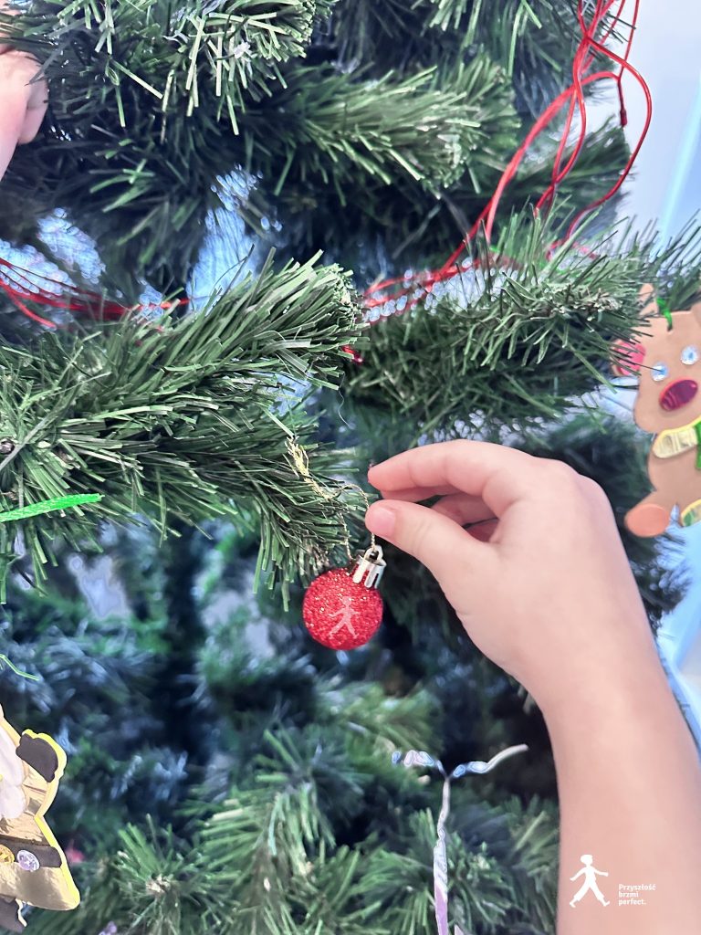 CHRISTMAS FUN 31 597800521 1478112354315528 3163728117552817308 n - Helen Doron English