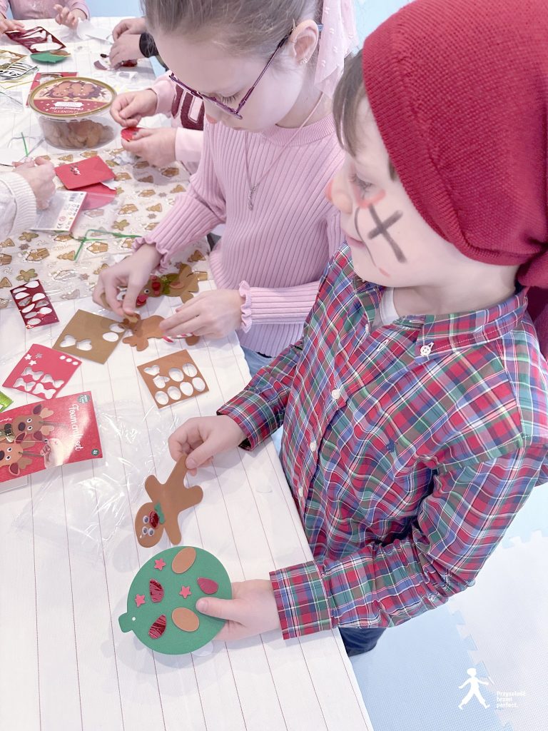 CHRISTMAS FUN 32 597804244 1478110947649002 8433637968243782458 n - Helen Doron English
