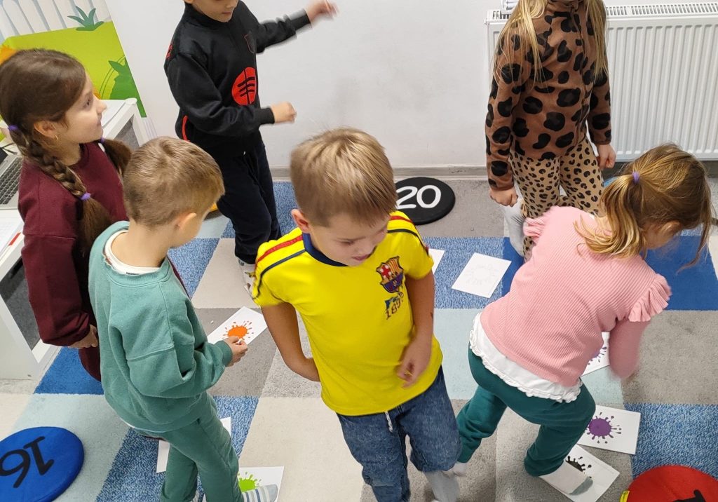Dobra szkoła językowa – co ją wyróżnia i na co zwracać uwagę przy wyborze? 1 Dobra szkoła językowa – co ją wyróżnia i na co zwracać uwagę przy wyborze - Helen Doron Skała